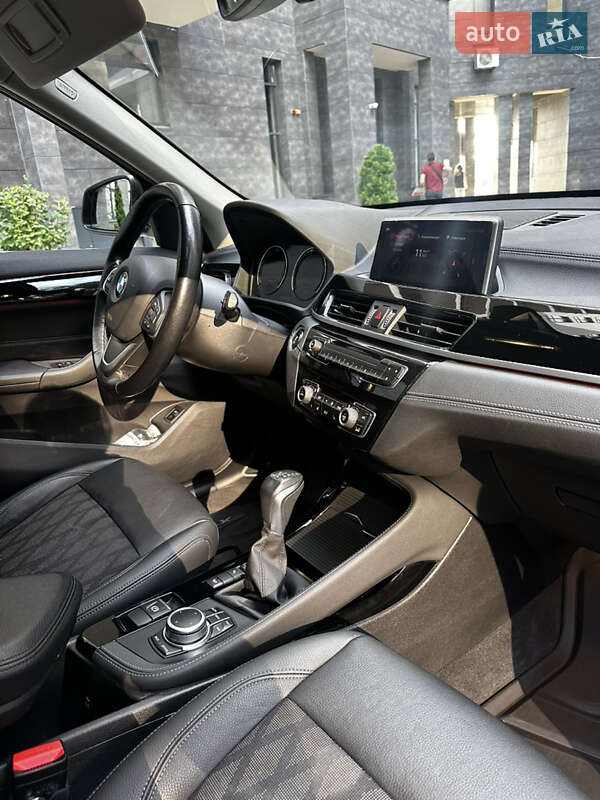 Позашляховик / Кросовер BMW X1 2021 в Броварах