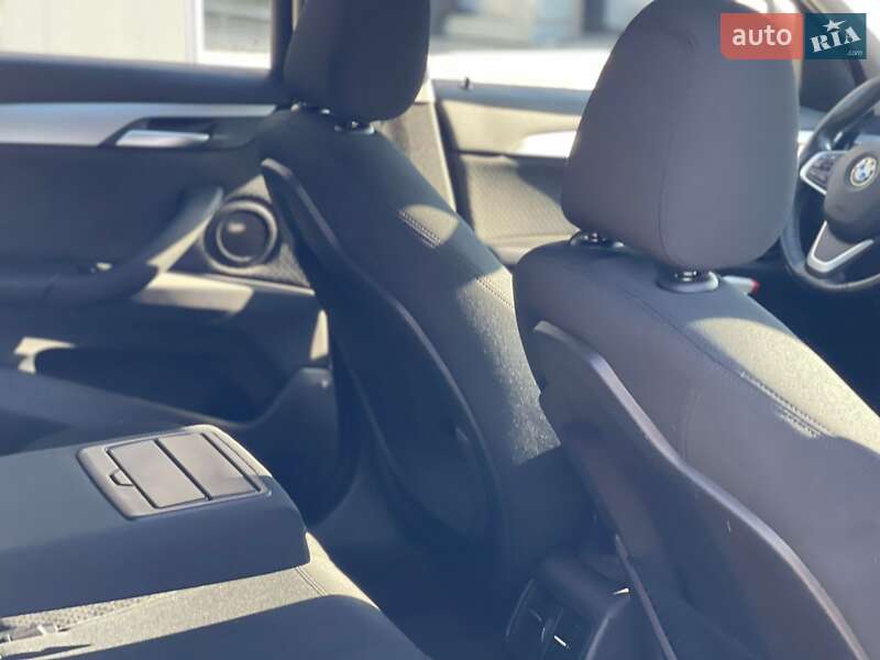 Позашляховик / Кросовер BMW X1 2021 в Ужгороді