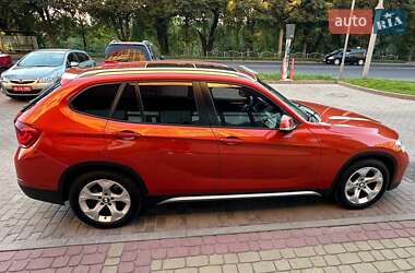 Внедорожник / Кроссовер BMW X1 2013 в Луцке