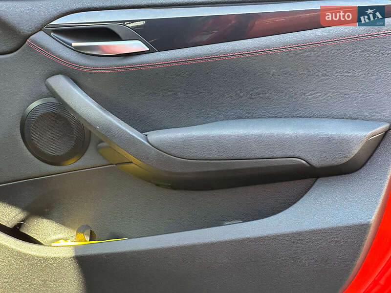 Позашляховик / Кросовер BMW X1 2013 в Одесі