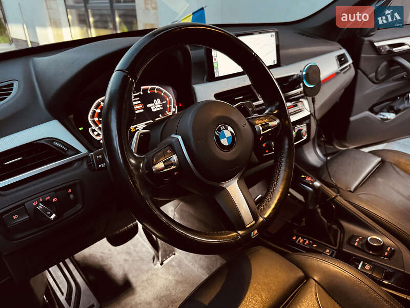 Внедорожник / Кроссовер BMW X1 2016 в Киеве