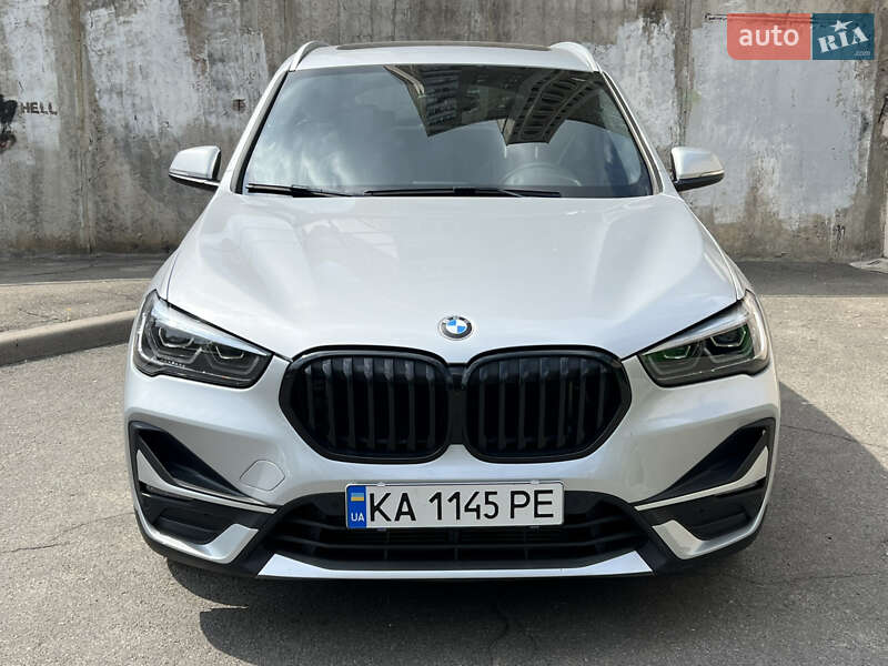 Внедорожник / Кроссовер BMW X1 2017 в Киеве фото 3 Внедорожник / Кроссовер BMW X1 2017 в Киеве