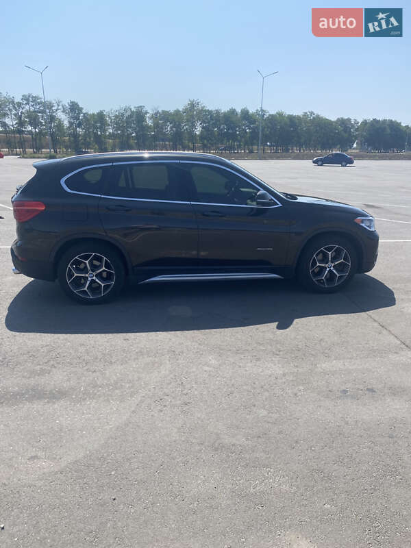 Внедорожник / Кроссовер BMW X1 2015 в Днепре фото 18 Внедорожник / Кроссовер BMW X1 2015 в Днепре