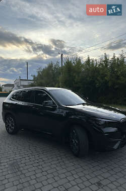 Внедорожник / Кроссовер BMW X1 2019 в Городке