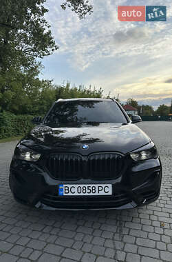 Внедорожник / Кроссовер BMW X1 2019 в Городке