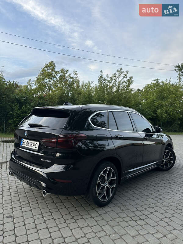 Внедорожник / Кроссовер BMW X1 2019 в Городке