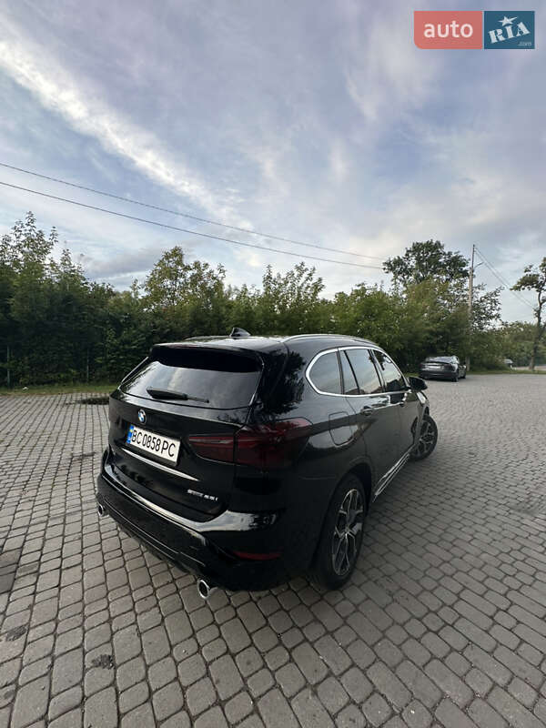 Внедорожник / Кроссовер BMW X1 2019 в Городке