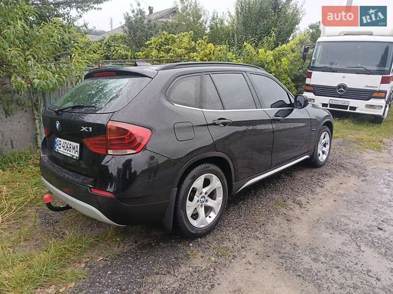 Внедорожник / Кроссовер BMW X1 2011 в Виннице