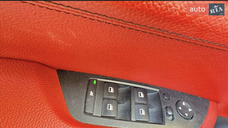 Внедорожник / Кроссовер BMW X1 2015 в Одессе