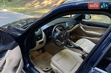 Внедорожник / Кроссовер BMW X1 2014 в 