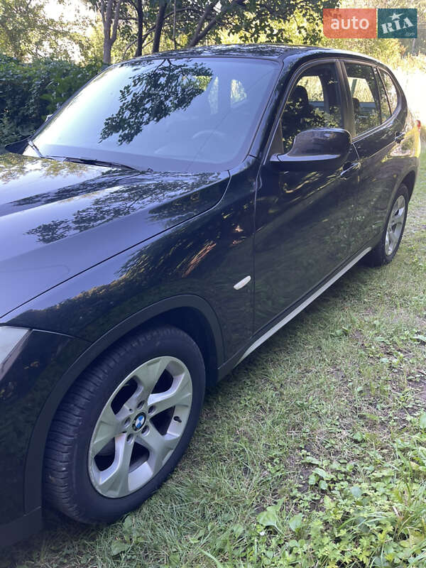 Внедорожник / Кроссовер BMW X1 2011 в Тернополе