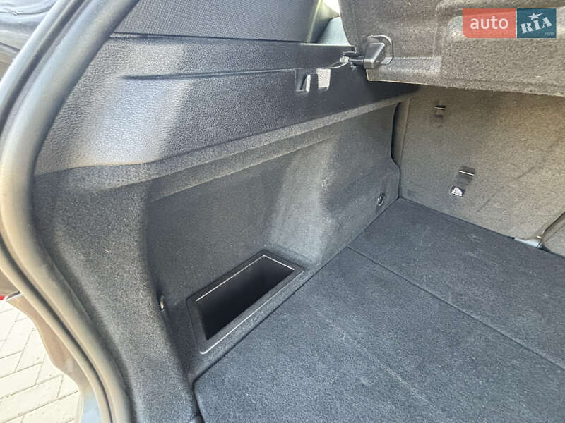 Внедорожник / Кроссовер BMW X1 2017 в Одессе