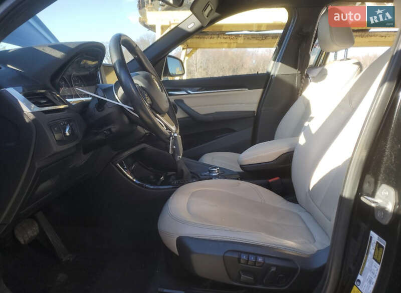Внедорожник / Кроссовер BMW X1 2016 в Киеве фото 7 Внедорожник / Кроссовер BMW X1 2016 в Киеве