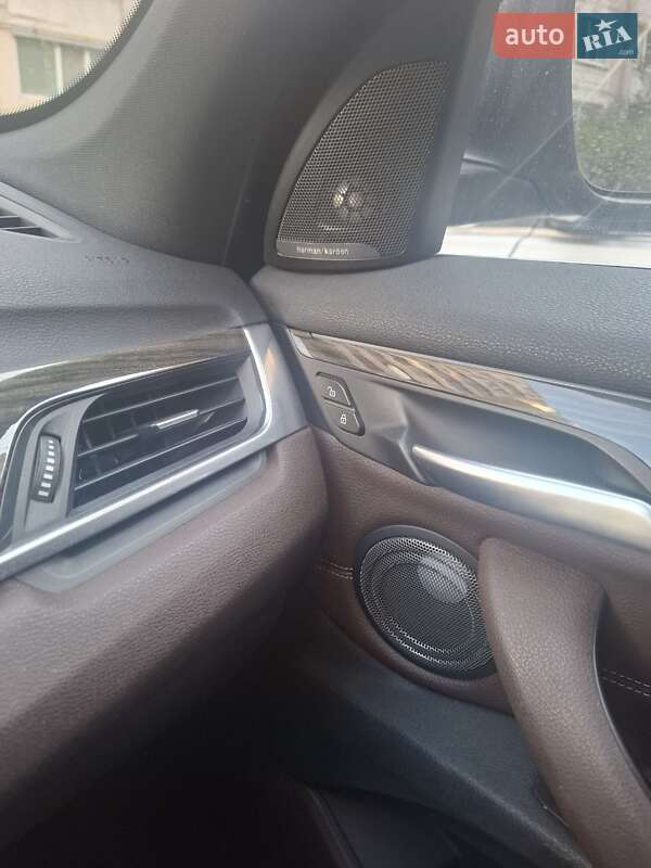 Позашляховик / Кросовер BMW X1 2016 в Києві