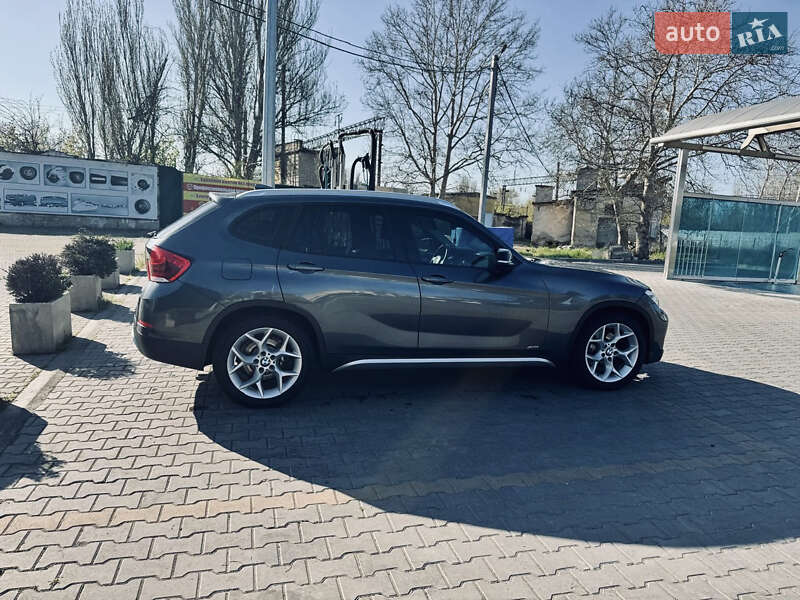 Внедорожник / Кроссовер BMW X1 2013 в Одессе