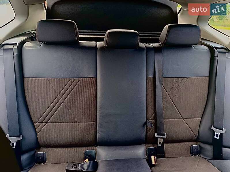 Внедорожник / Кроссовер BMW X1 2015 в Ужгороде