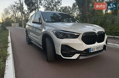 Внедорожник / Кроссовер BMW X1 2016 в Харькове