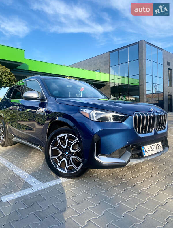 Внедорожник / Кроссовер BMW X1 2024 в Киеве