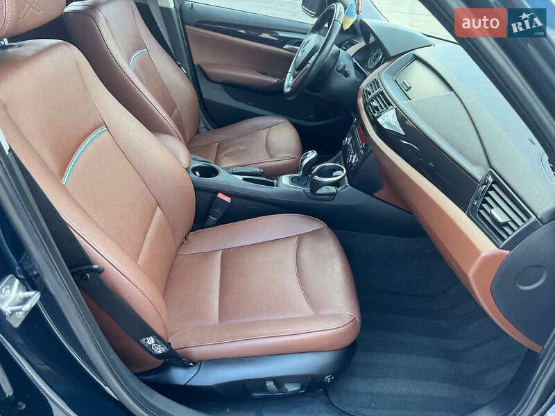 Внедорожник / Кроссовер BMW X1 2012 в Львове