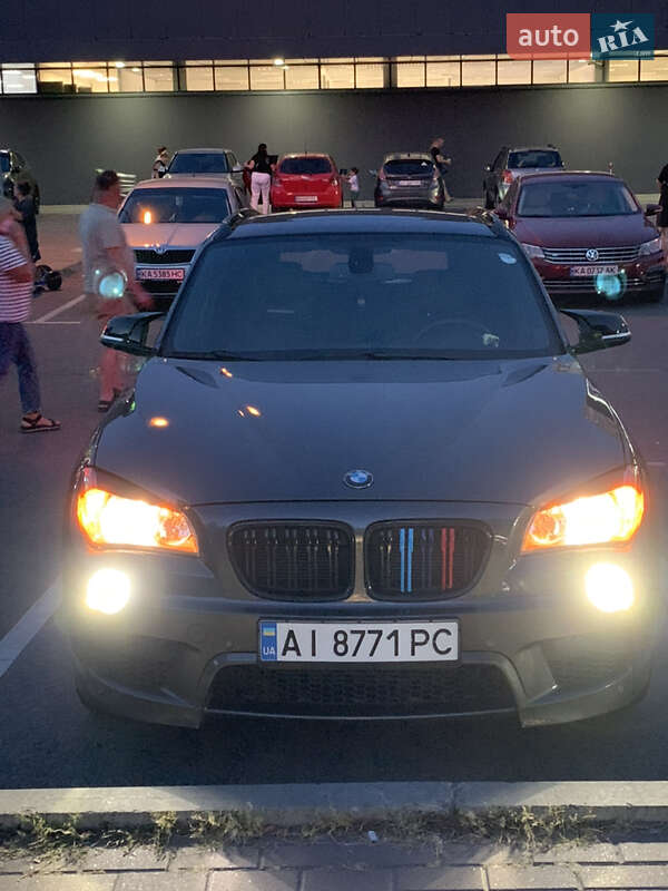 Внедорожник / Кроссовер BMW X1 2012 в Киеве