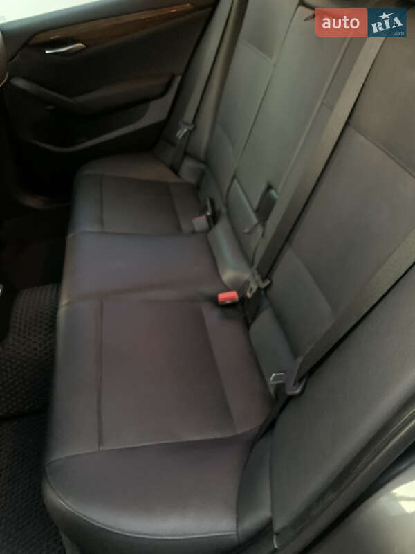 Внедорожник / Кроссовер BMW X1 2012 в Киеве