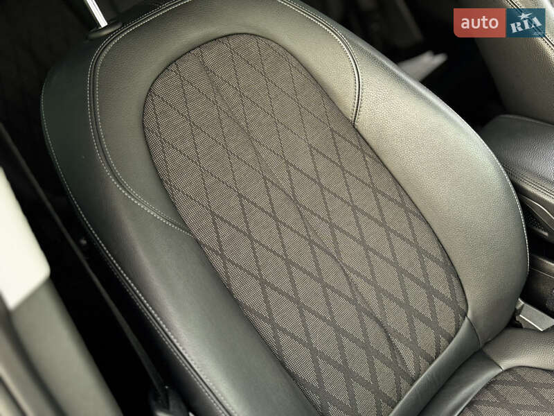 Внедорожник / Кроссовер BMW X1 2019 в Дрогобыче