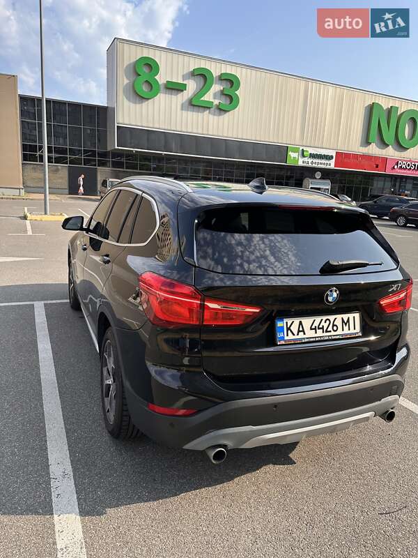 Внедорожник / Кроссовер BMW X1 2016 в Киеве