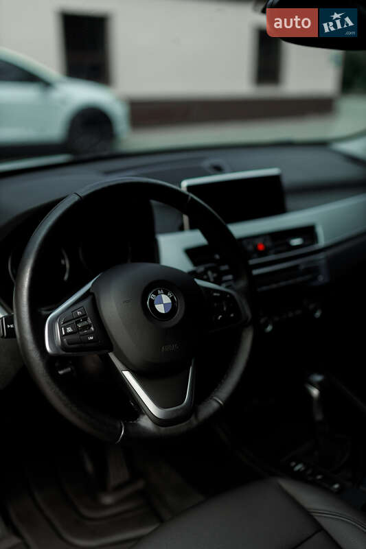 Внедорожник / Кроссовер BMW X1 2022 в Каменском