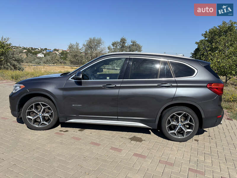Внедорожник / Кроссовер BMW X1 2017 в Одессе