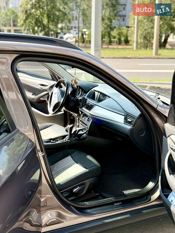 Внедорожник / Кроссовер BMW X1 2011 в Харькове