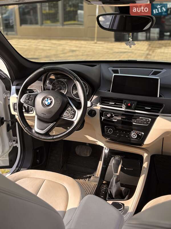 Позашляховик / Кросовер BMW X1 2016 в Тернополі