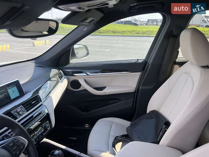 Позашляховик / Кросовер BMW X1 2018 в Львові