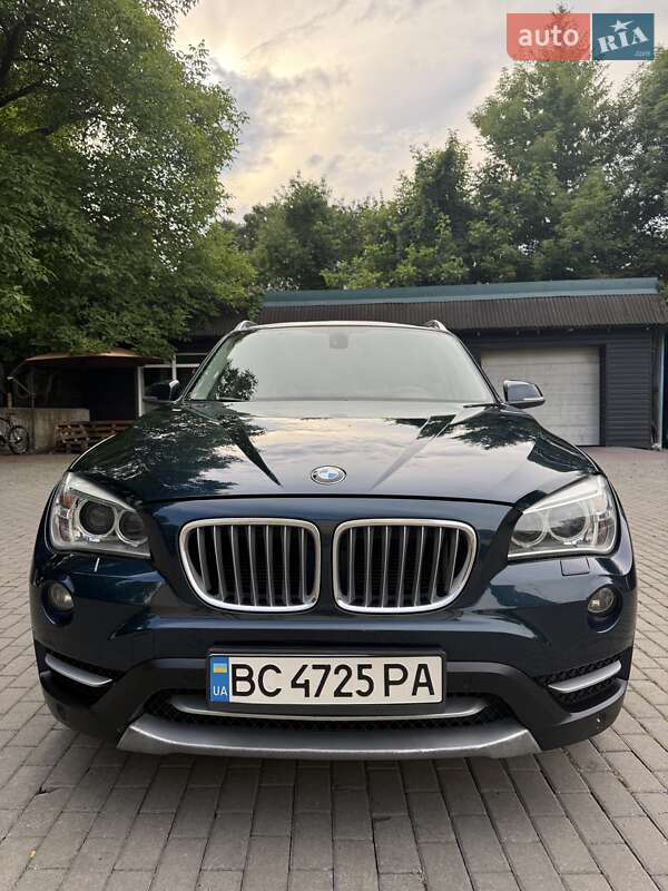 Позашляховик / Кросовер BMW X1 2012 в Чернівцях