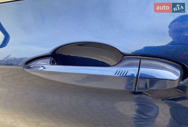 Позашляховик / Кросовер BMW X1 2016 в Києві