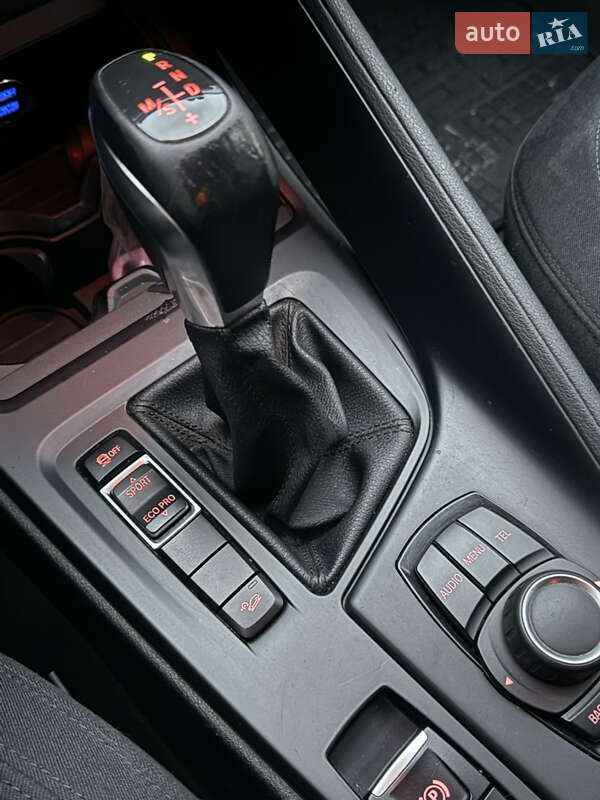 Внедорожник / Кроссовер BMW X1 2015 в Буче