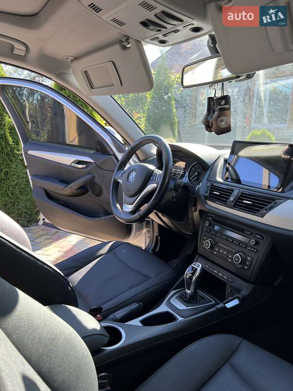 Позашляховик / Кросовер BMW X1 2013 в Полонному