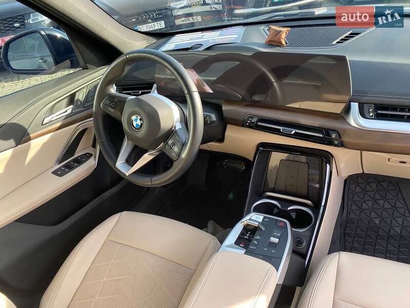 Внедорожник / Кроссовер BMW X1 2024 в Львове