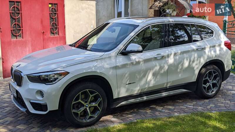 Позашляховик / Кросовер BMW X1 2017 в Львові
