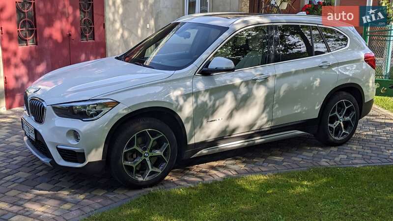 Позашляховик / Кросовер BMW X1 2017 в Львові