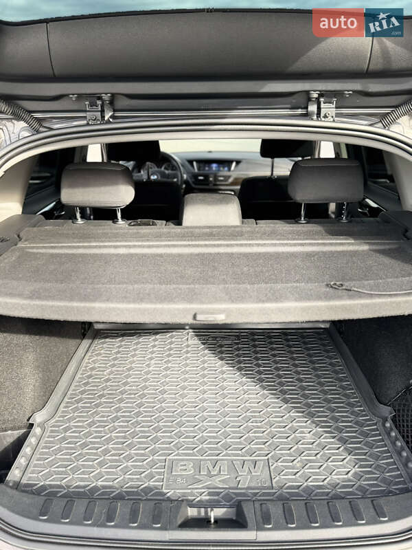 Позашляховик / Кросовер BMW X1 2011 в Хусті