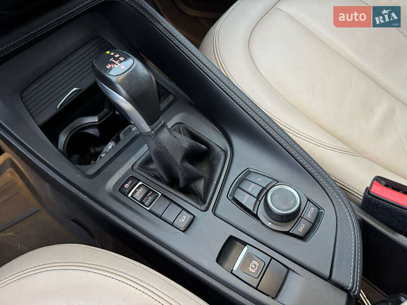 Позашляховик / Кросовер BMW X1 2016 в Сумах