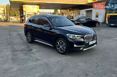 Внедорожник / Кроссовер BMW X1 2020 в 