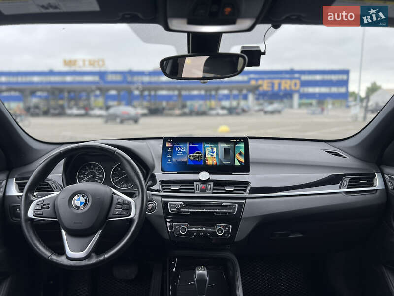 Внедорожник / Кроссовер BMW X1 2016 в Киеве