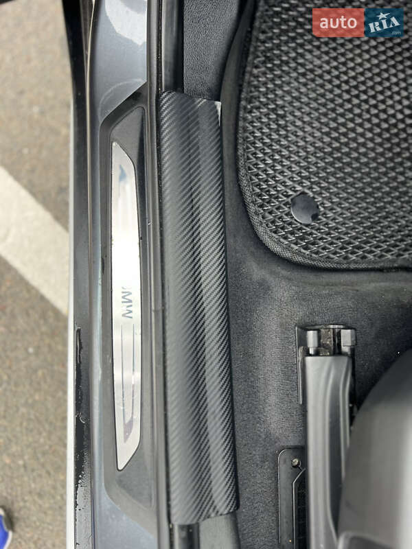 Внедорожник / Кроссовер BMW X1 2016 в Киеве