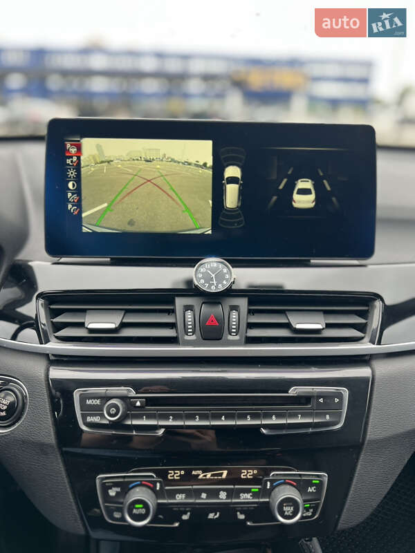 Внедорожник / Кроссовер BMW X1 2016 в Киеве