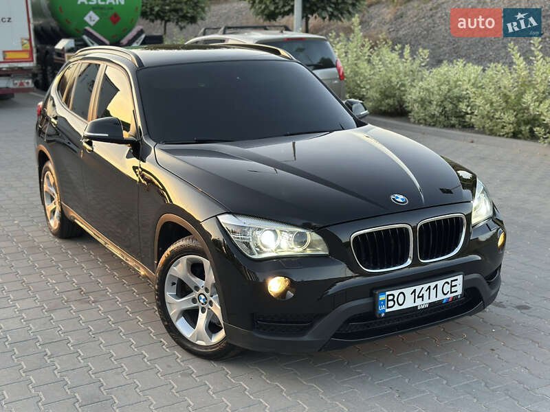 Внедорожник / Кроссовер BMW X1 2013 в Хмельницком