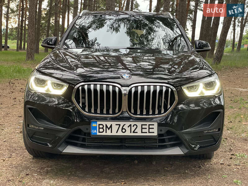 Внедорожник / Кроссовер BMW X1 2015 в Киеве