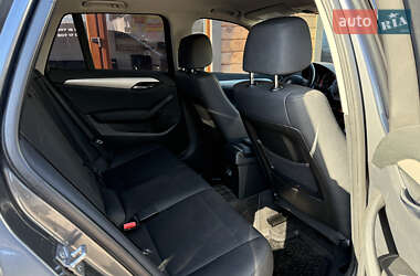 Внедорожник / Кроссовер BMW X1 2014 в 