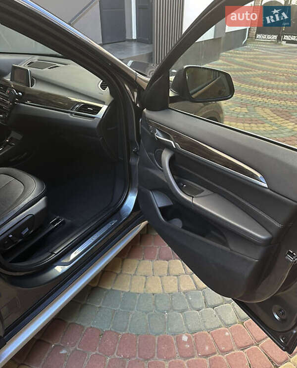 Позашляховик / Кросовер BMW X1 2016 в Києві фото 12 Позашляховик / Кросовер BMW X1 2016 в Києві
