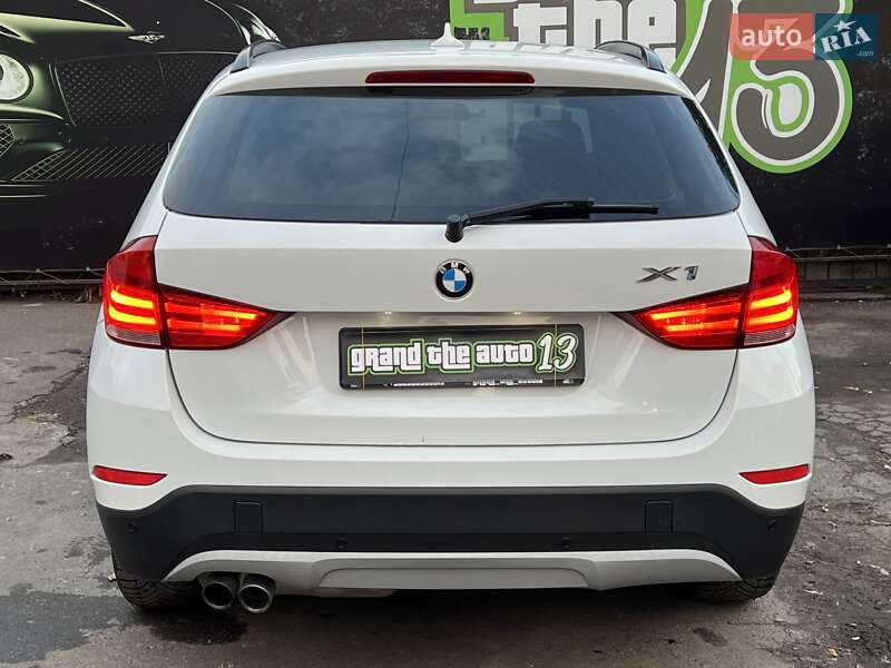 Внедорожник / Кроссовер BMW X1 2013 в Одессе